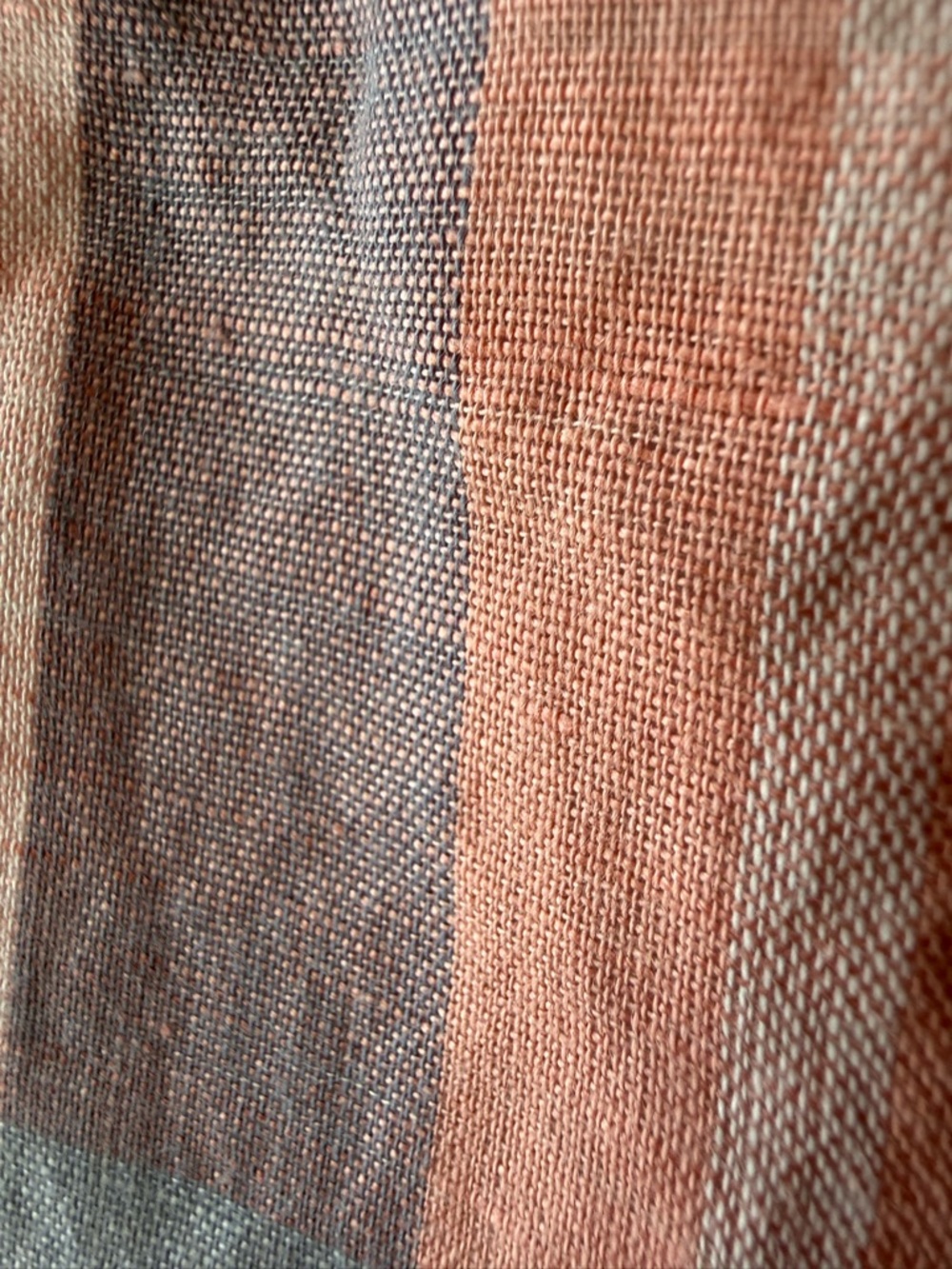 Liz Claiborne Peach and Blue Striped Linen Blend Top - Picture 5 of 7